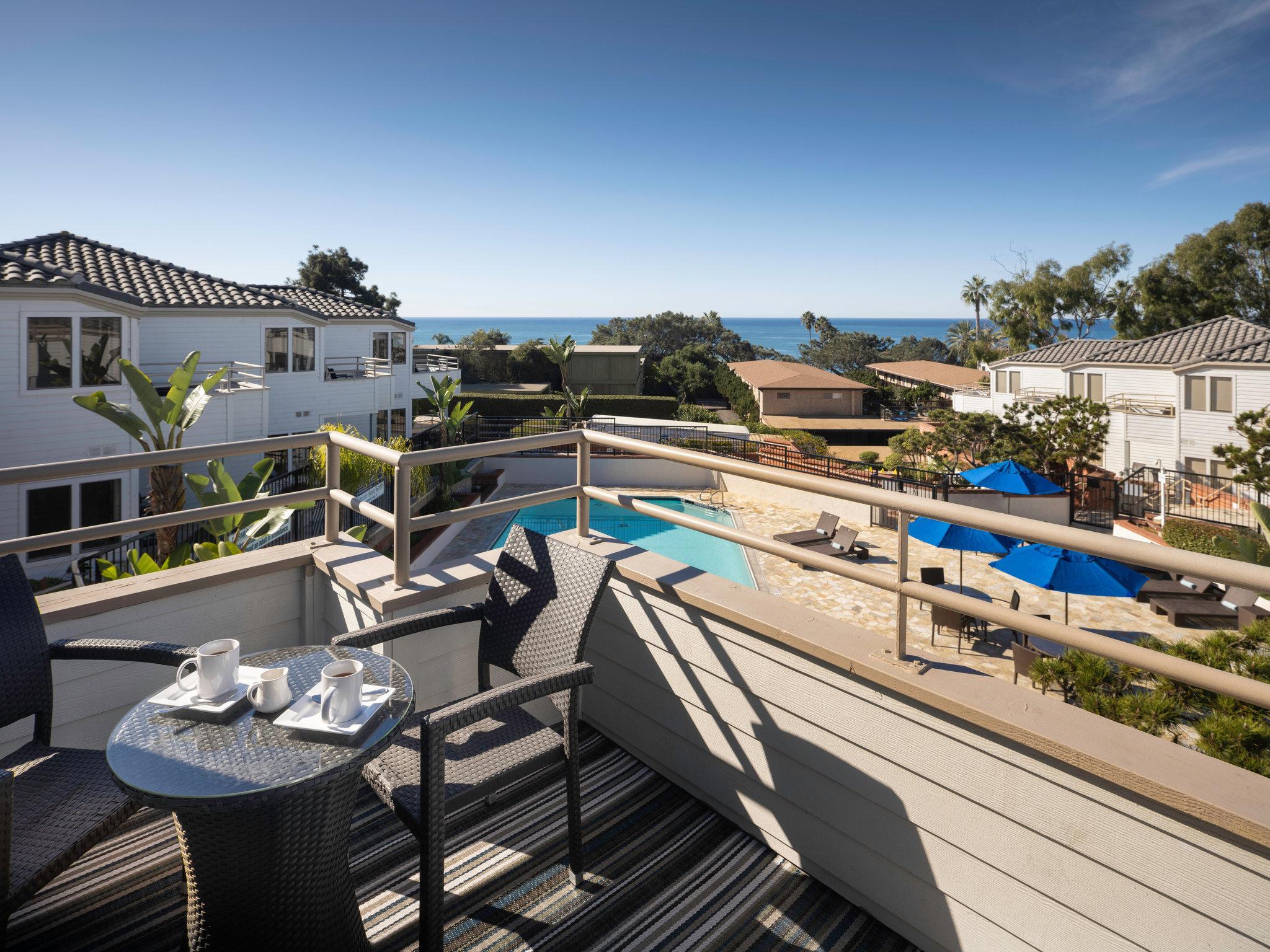Hilton San Diego/Del Mar Exterior photo