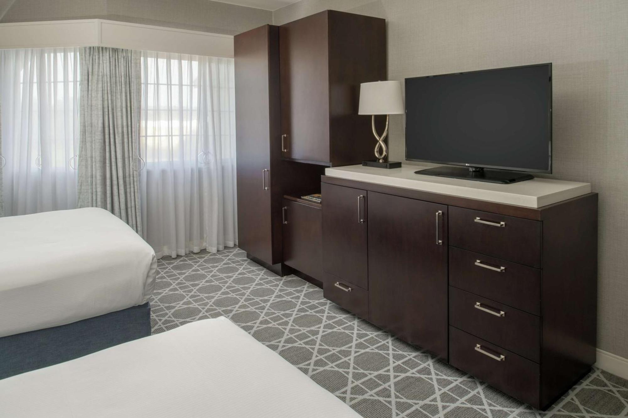 Hilton San Diego/Del Mar Exterior photo